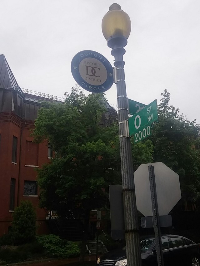 DupontStreetSign