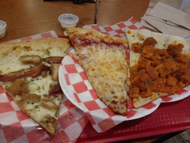 Eddie&amp;SamsNYPizzaSlices3