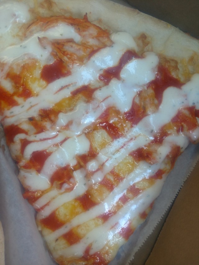 TimesSquareKitchenBuffaloChickenPizzaSlice
