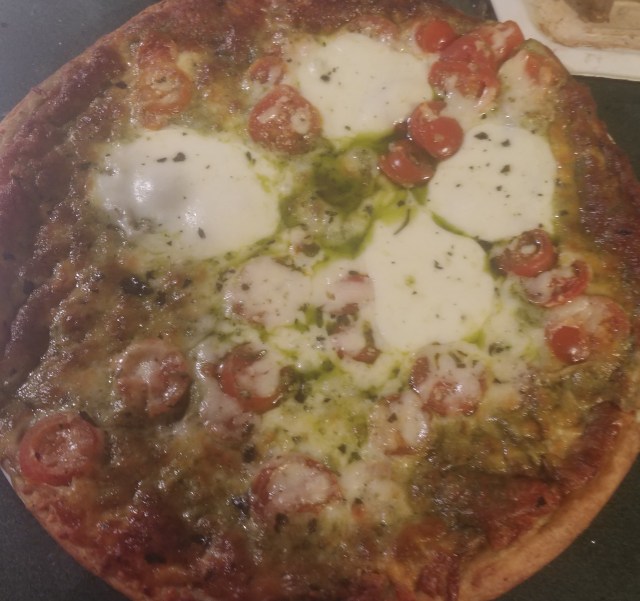 UrbanPiePestoMozzarellaPizzaReady