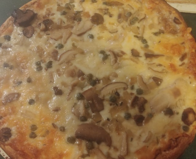 UrbanPieTruffleAlfredoPizzaReady2