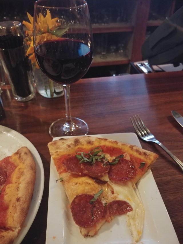 FoxsDenPepperoniPizzaWine
