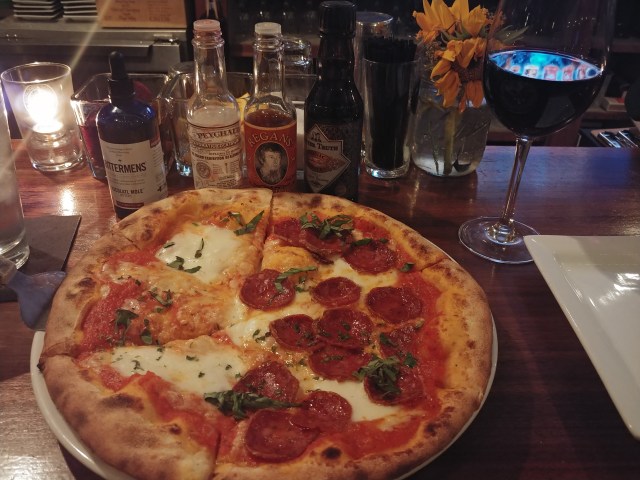 FoxsDenPizzaWine